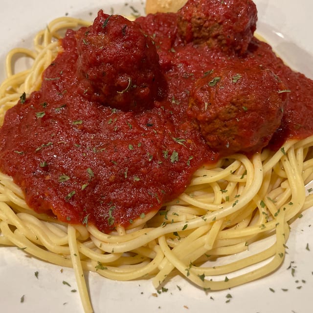 Kids Spaghetti & Meatballs.