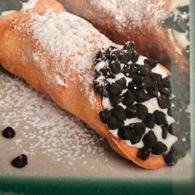 Cannoli.