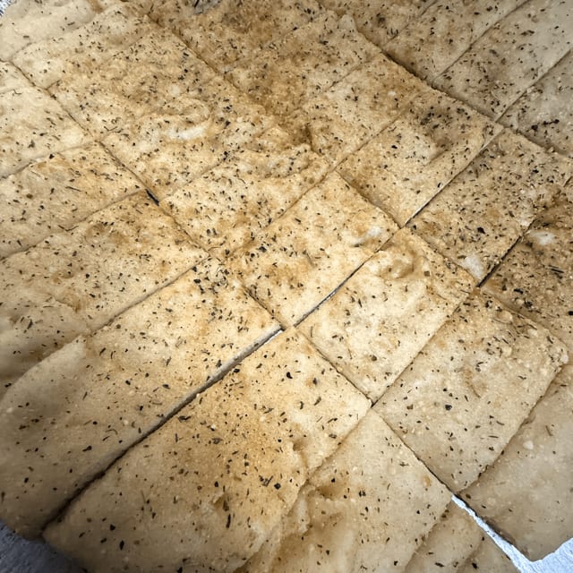6" Breadsticks.